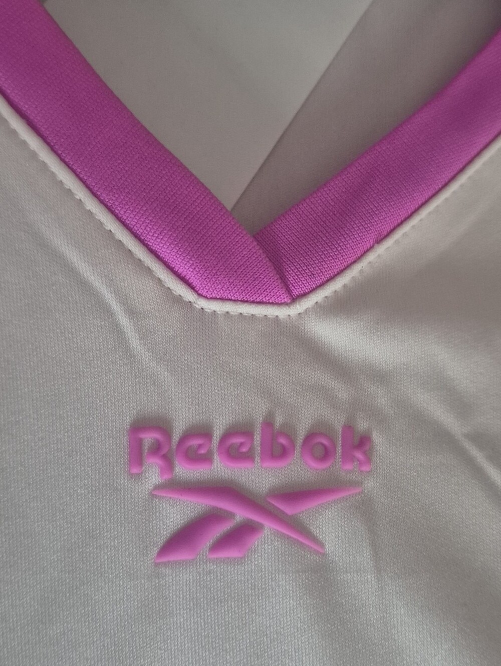 Brand New Reebok Top - Picture 5 of 6